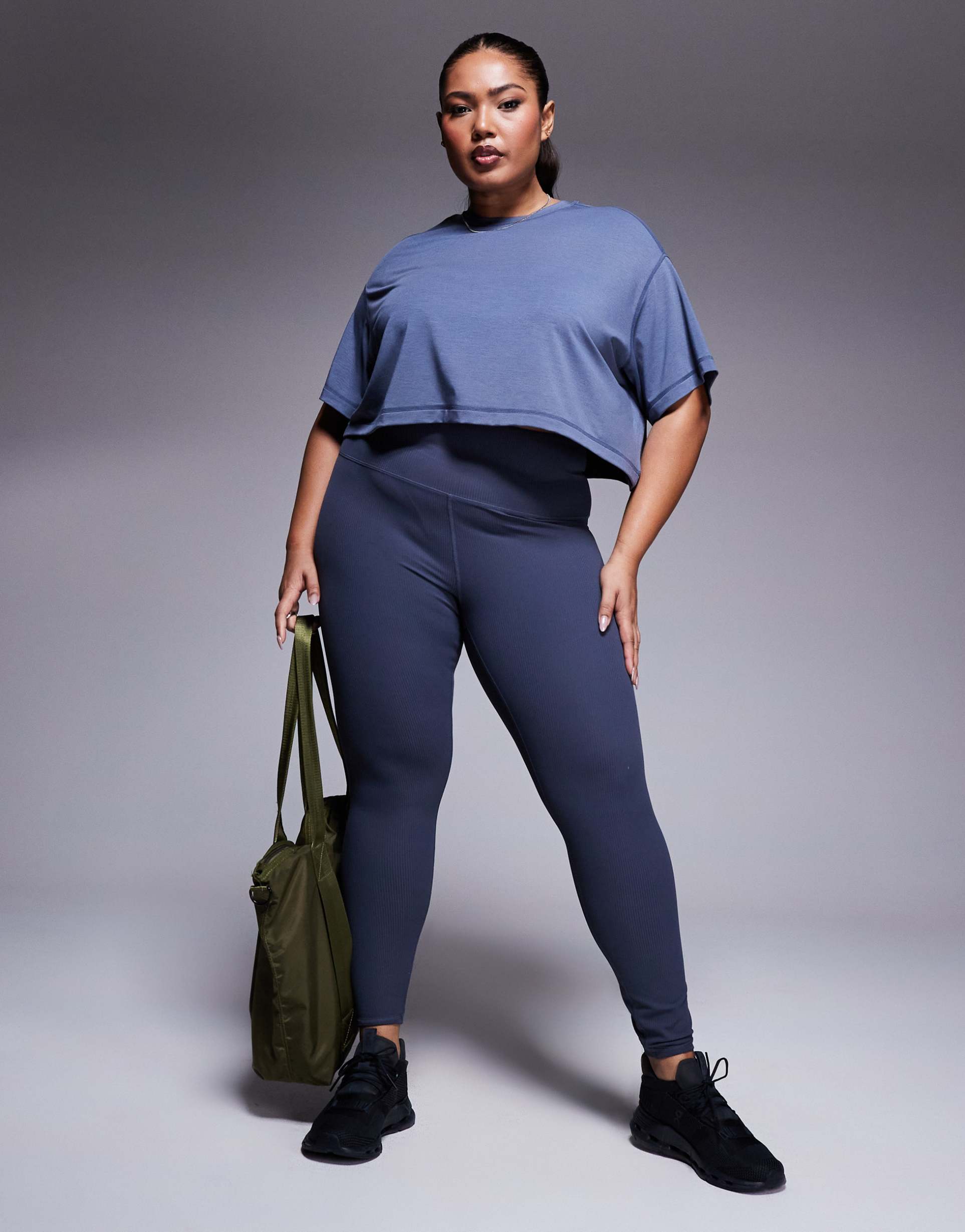 4505 curve icon quick dry performance cropped boxy t-shirt in cornflower