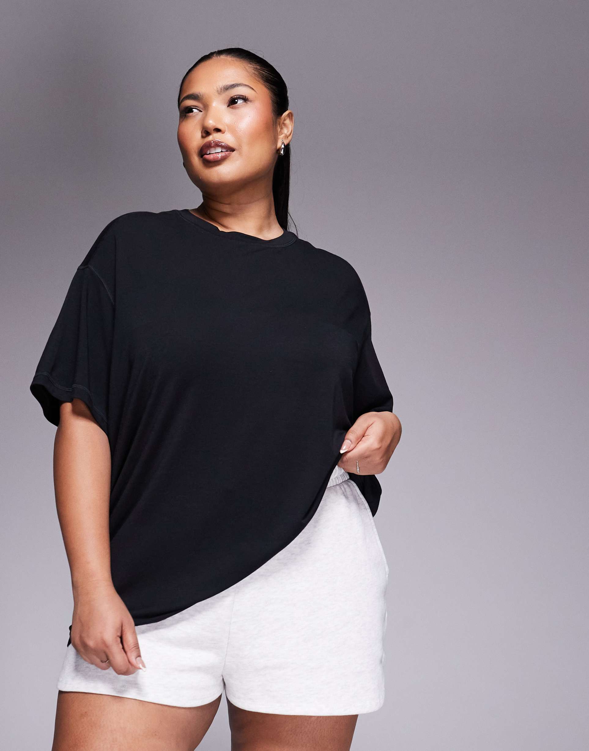 4505 curve icon quick dry performance oversized t-shirt in black