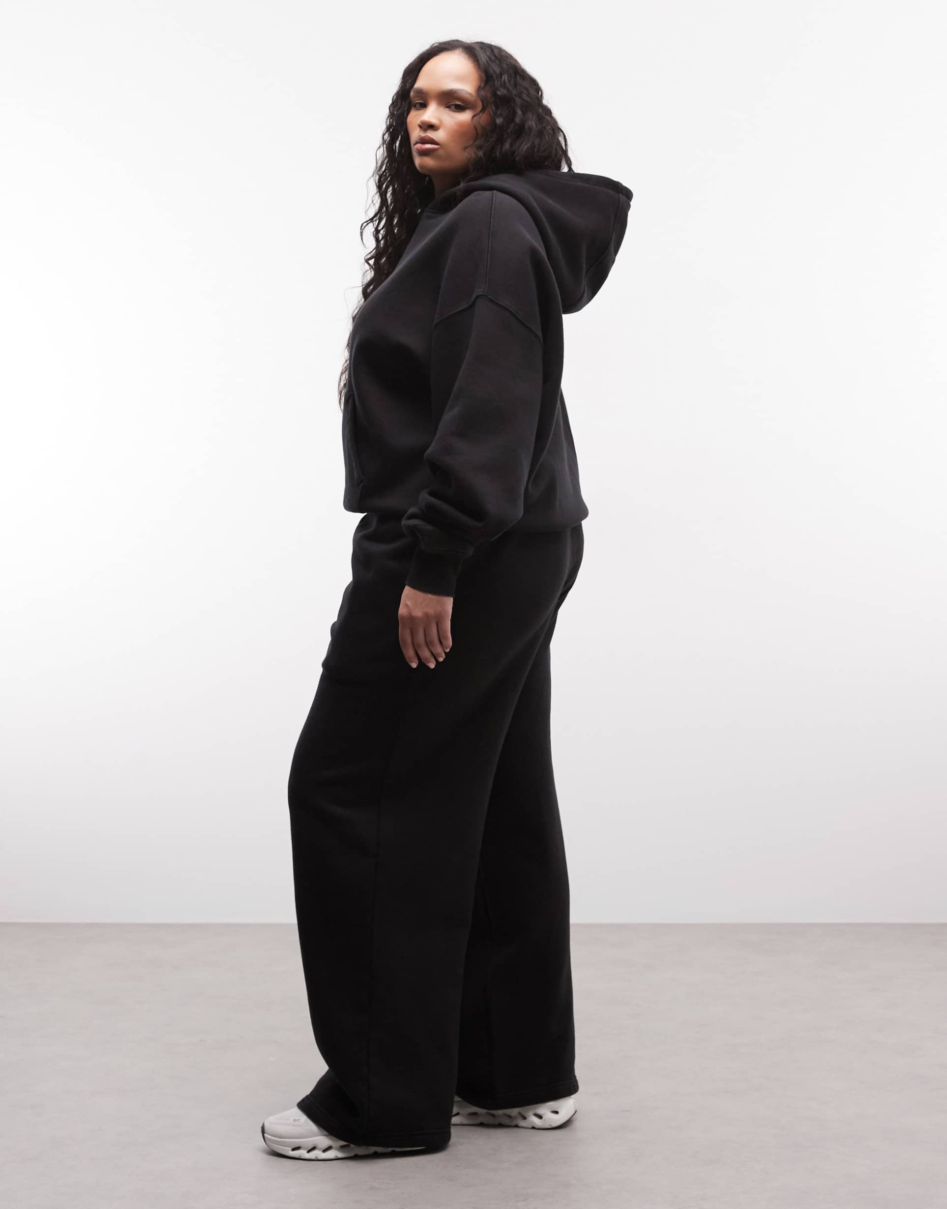 4505 curve icon rest day heavyweight 440gsm cotton wide leg sweatpants in washed black