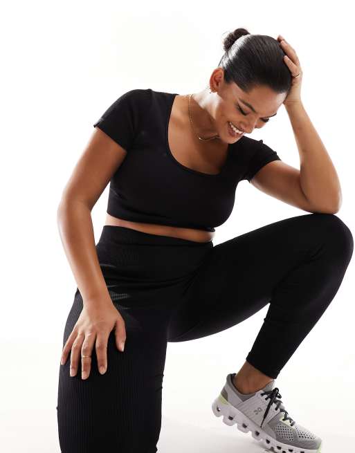 4505 Curve Icon seamless rib t-shirt in black  