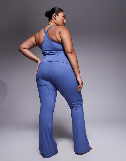 4505 Curve Icon slim kick soft touch yoga leggings in china blue 
