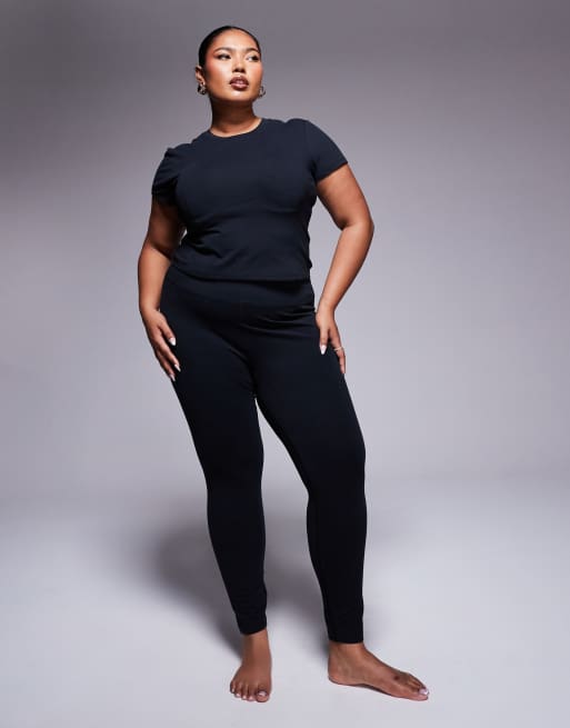 4505 Curve Icon soft touch studio baby T-shirt in black, 2 of 4