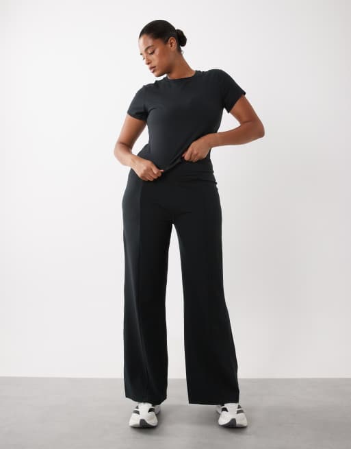 4505 Curve Icon soft touch studio baby T-shirt in black, 3 of 4