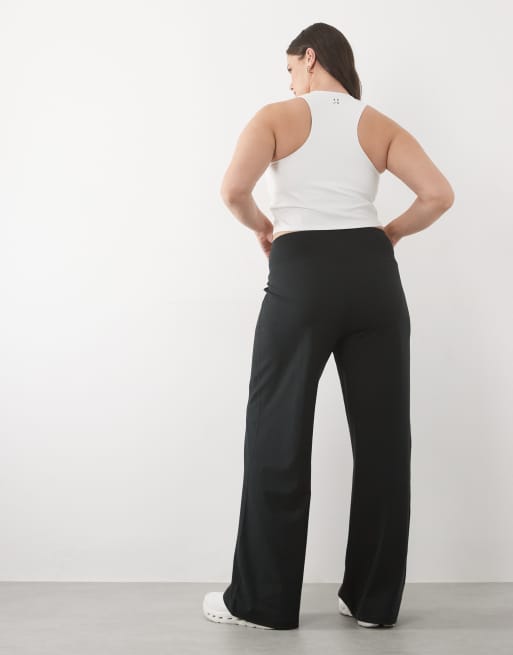 4505 Curve Icon soft touch wide leg dance pant with seam detail in black, 4 of 5