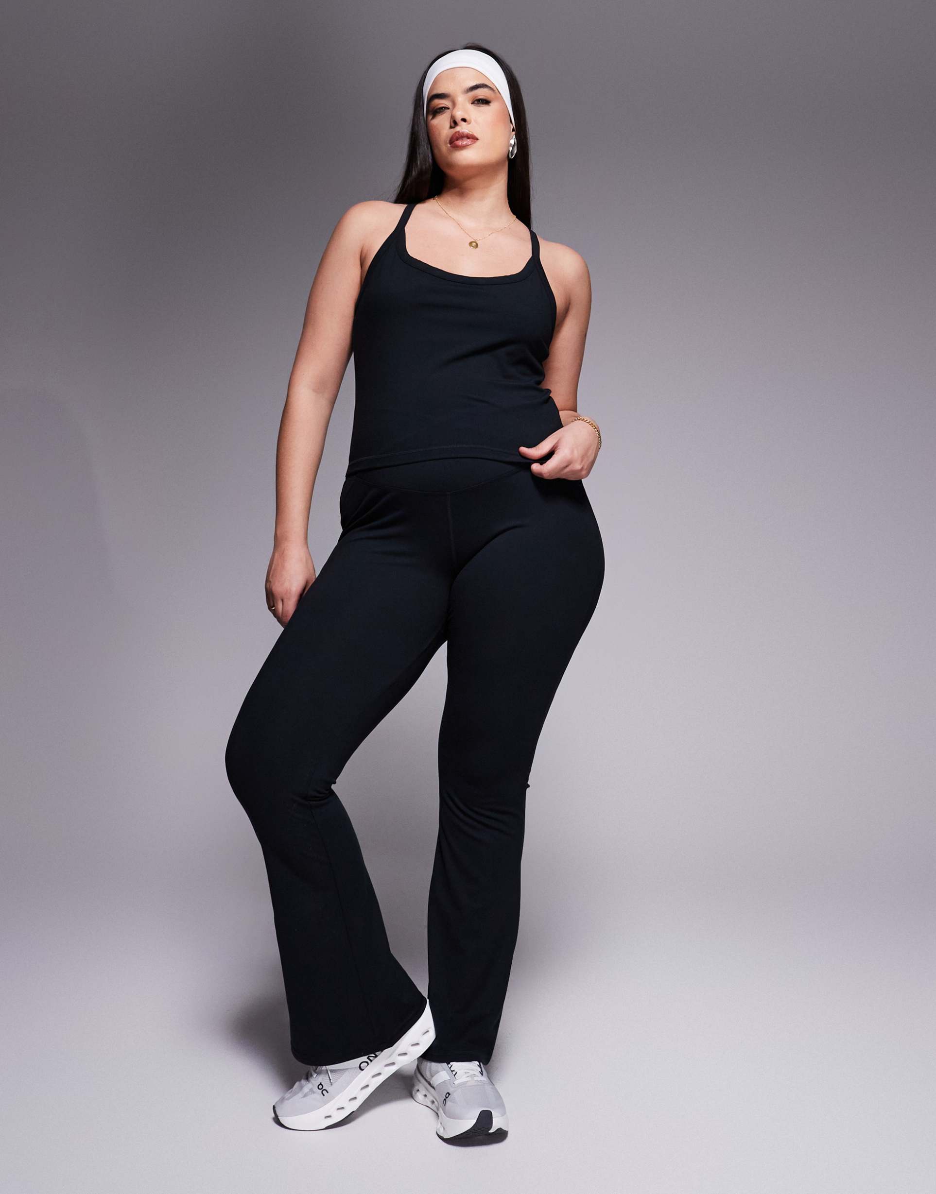 4505 curve icon soft touch wrap waist slim kick yoga leggings in black