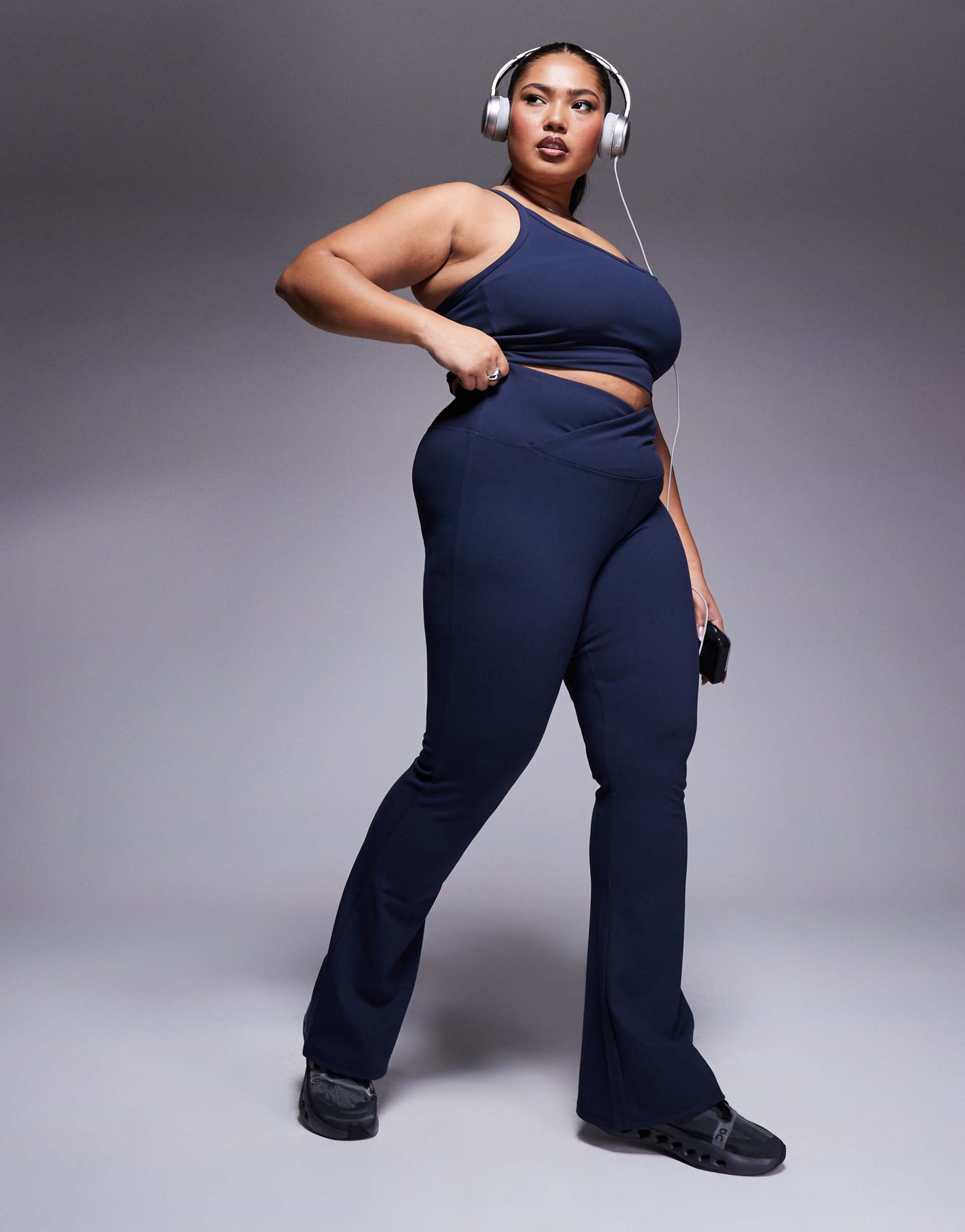 4505 curve icon soft touch wrap waist slim kick yoga leggings in midnight navy