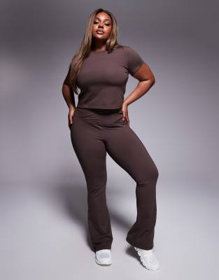 4505 Curve Icon Soft Touch Wrap Waist Slim Kick Yoga Leggings In Brown