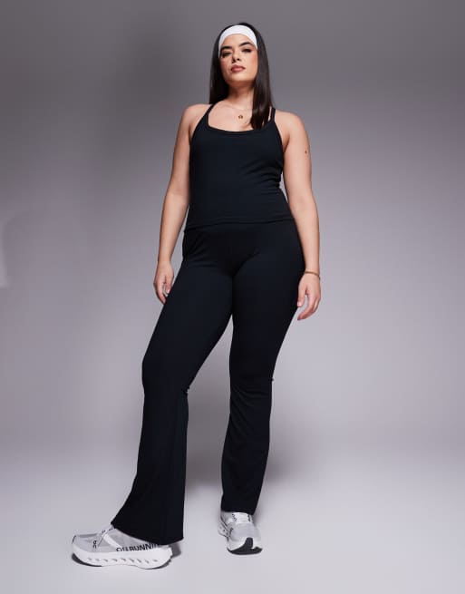4505 Curve Icon soft touch yoga cami with inner bra and adjustable straps in black