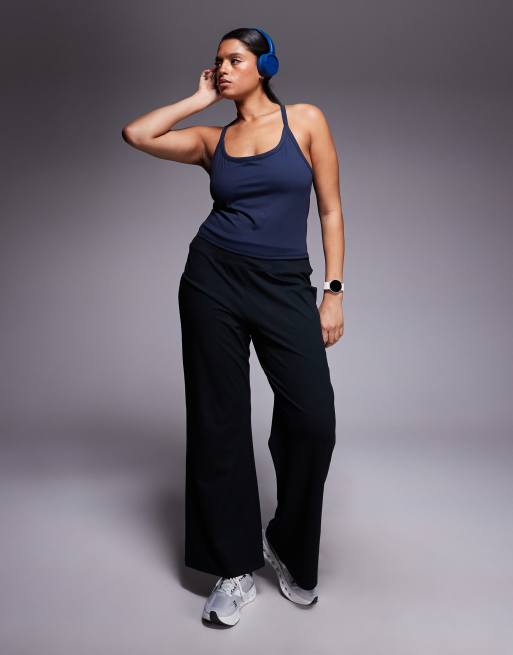 4505 Curve Icon soft touch yoga cami with inner bra and adjustable straps in midnight navy, 2 of 4