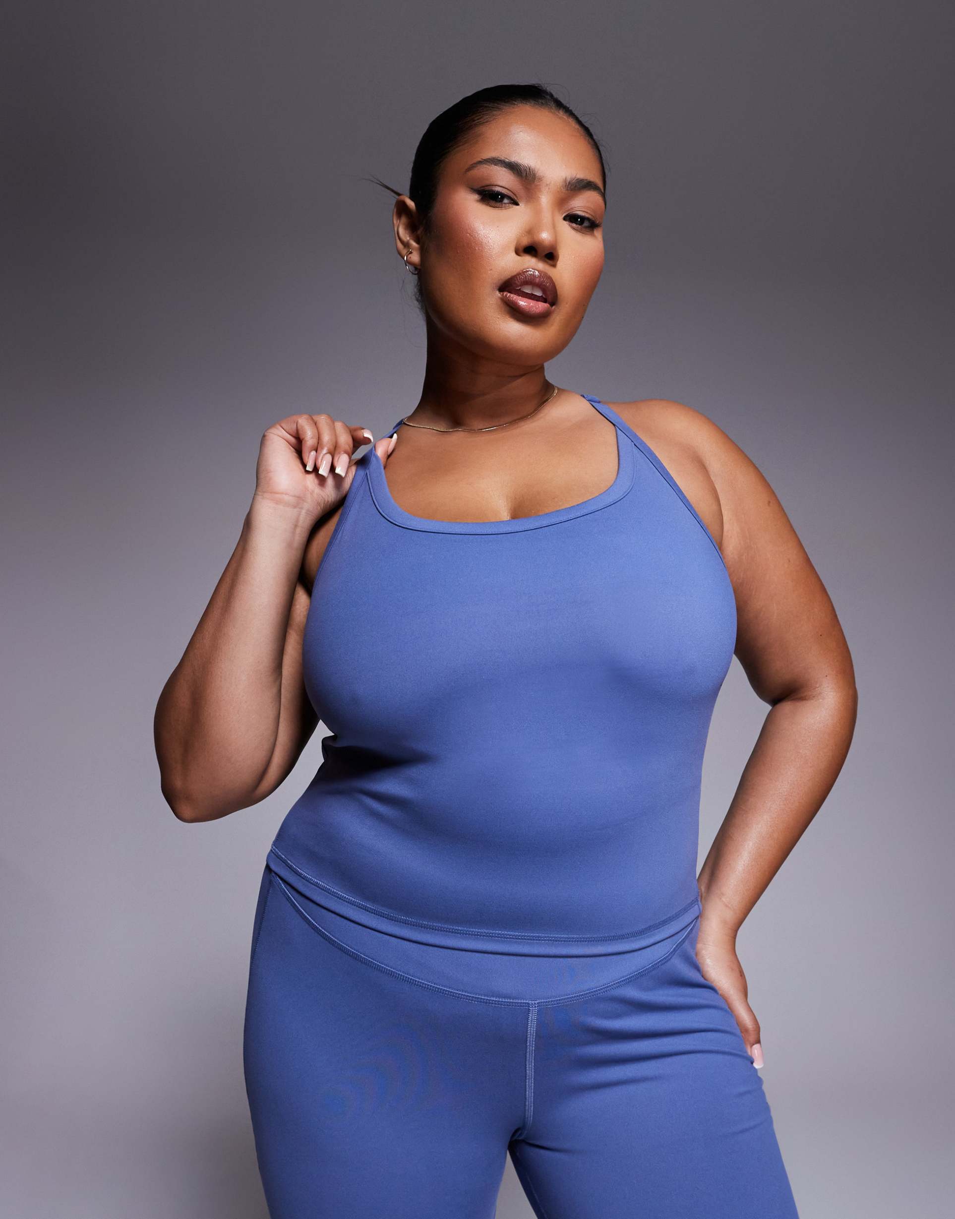 4505 curve icon soft touch yoga cami with inner bra in china blue