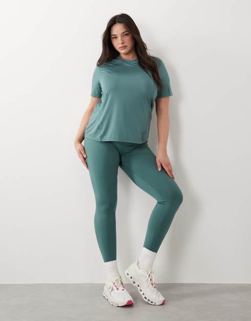 4505 Curve – Icon – Sport-T-Shirt aus schnell trocknendem Material in Salbeigrün, 2 von 4