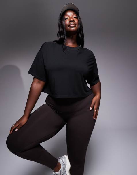 4505 Curve - Icon - T-shirt crop top de sport coupe carrée en tissu à séchage rapide - Noir - view 1