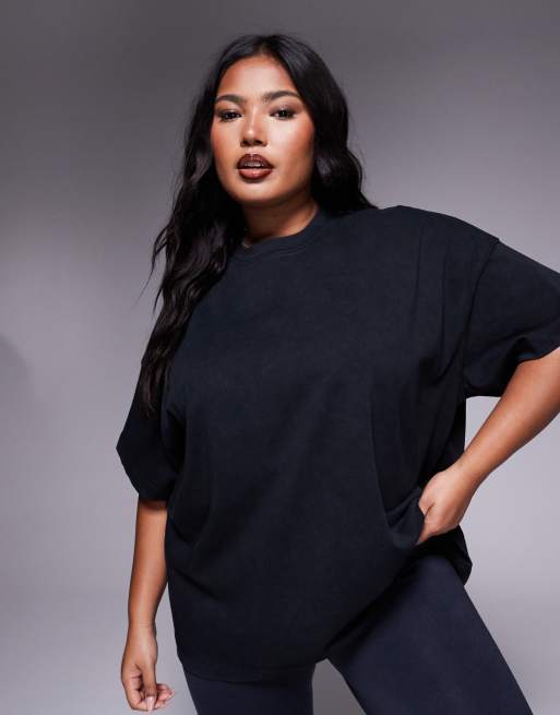 4505 Curve - Icon - Vasket sort T-shirt i kraftigt bomuld med hurtigttørrende finish i firkantet pasform 