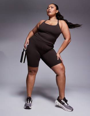 4505 Curve - Icon - Weiche, schnelltrocknende Leggings-Shorts in Schokobraun, 20 cm Schrittlänge
