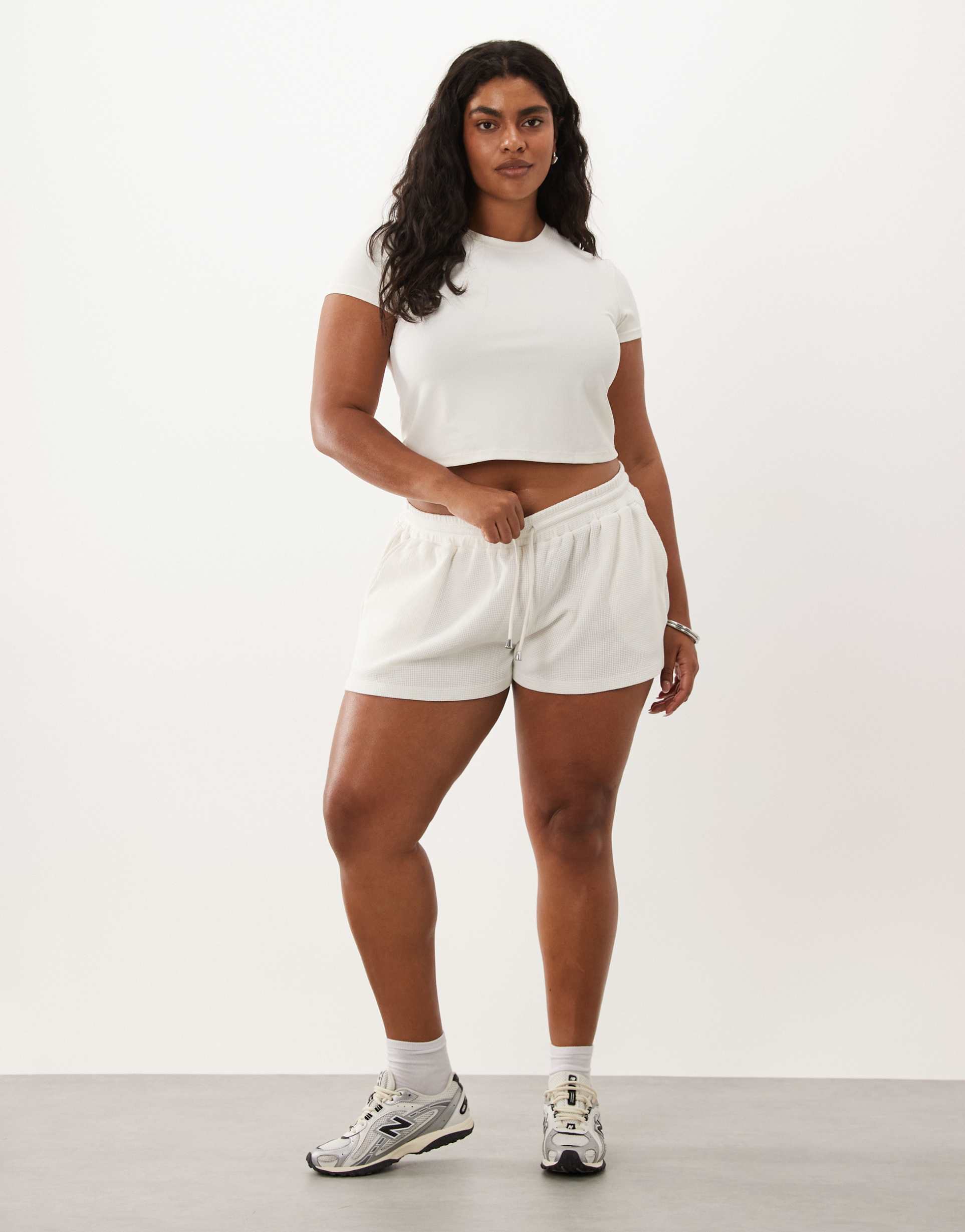 4505 curve lightweight cotton waffle shorts with drawstring waist in cream