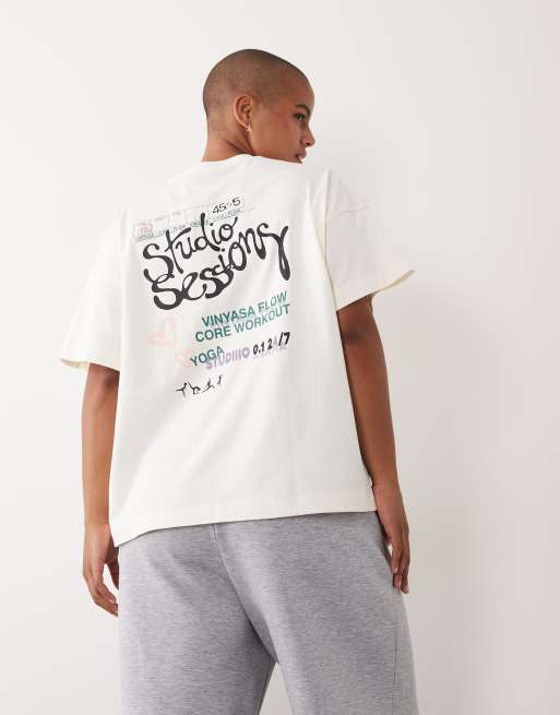 4505 Curve oversized T-shirt van zware katoen met studio-opdruk op de achterkant in vintage wit, 1 van 4