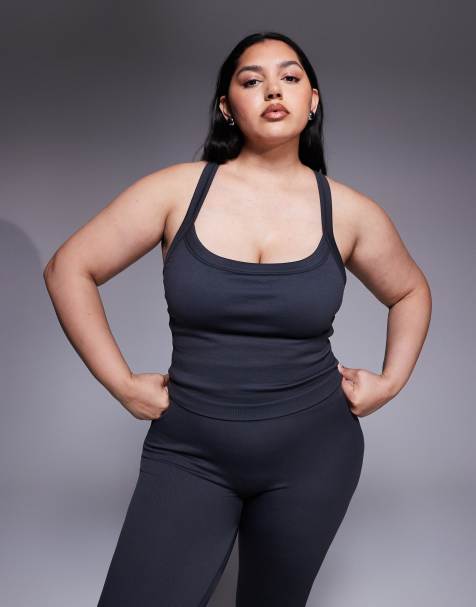 4505 Curve seamless sculpting singlet with inner bra and adjustable straps in flint grey - view 1
