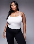 [ASOS] 4505 Curve seamless sculpting singlet with inner bra in parchment-White XL Parchment