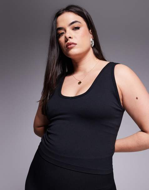 4505 Curve smooth seamless V neck vest with inner bra in black  - view 1