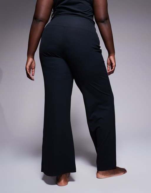 4505 Curve soft touch rib slim kick yoga leggings in black 