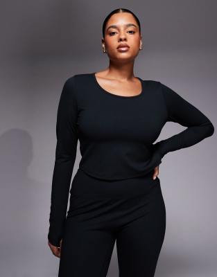 4505 Curve Soft Touch Scoop Neck Long Sleeve Top With Ruched Sleeves In Black