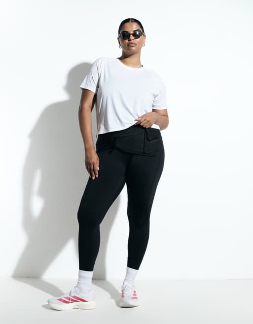 4505 Curve – Vit, snabbtorkande löpartröja i nylon och mesh, 2 av 5