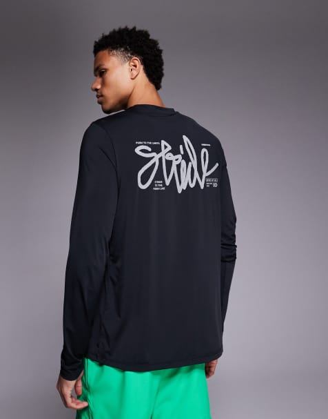 4505 – Czarny top sportowy z szybkoschnącej siateczki z długim rękawem i nadrukiem na plecach - view 1