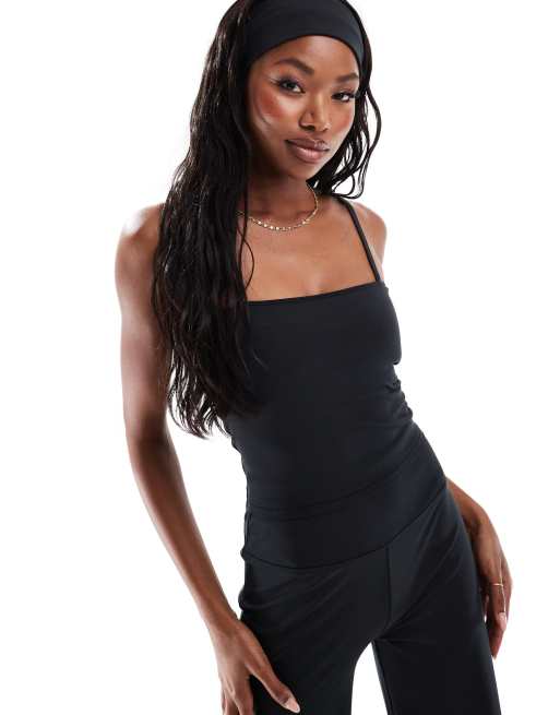 4505 - Débardeur doux au toucher avec brassière intégrée et bretelles ajustables - Noir 