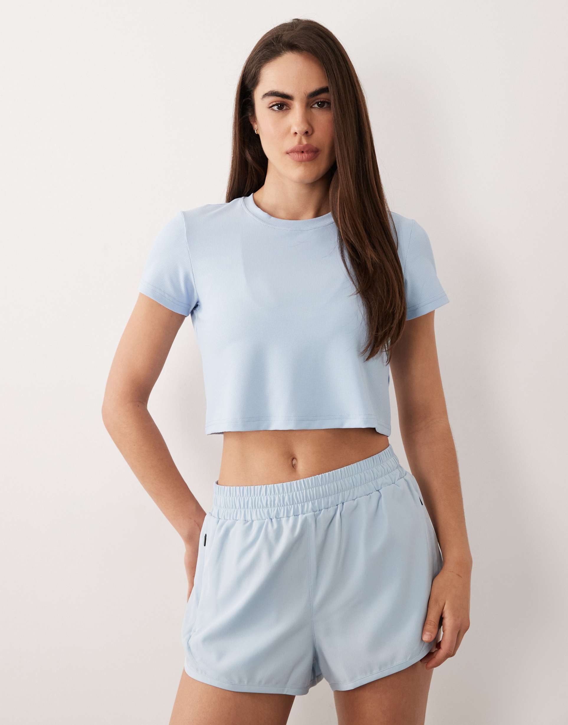 4505 engineered performance waffle knit cropped running t-shirt with quick dry finish in ice blue