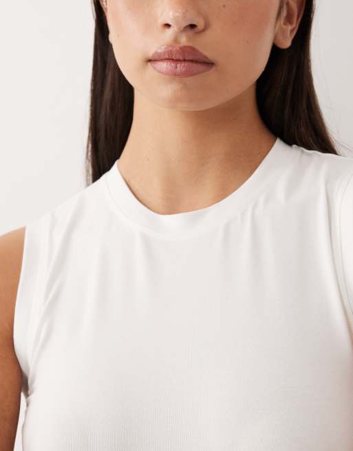 4505 – Figurbetontes Alltags-Tanktop aus Baumwolle in Weiß mit schnelltrocknendem Finish, 3 von 4
