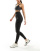 Thumbnail 1 van 5