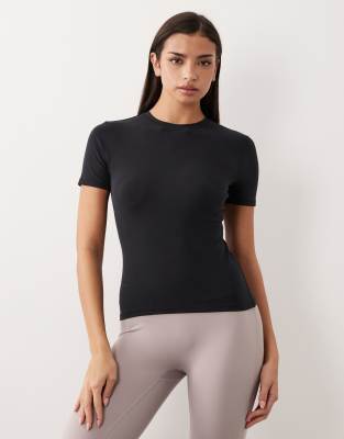 4505 Fitted Cotton Everyday T-shirt With Quick Dry Finish In Black