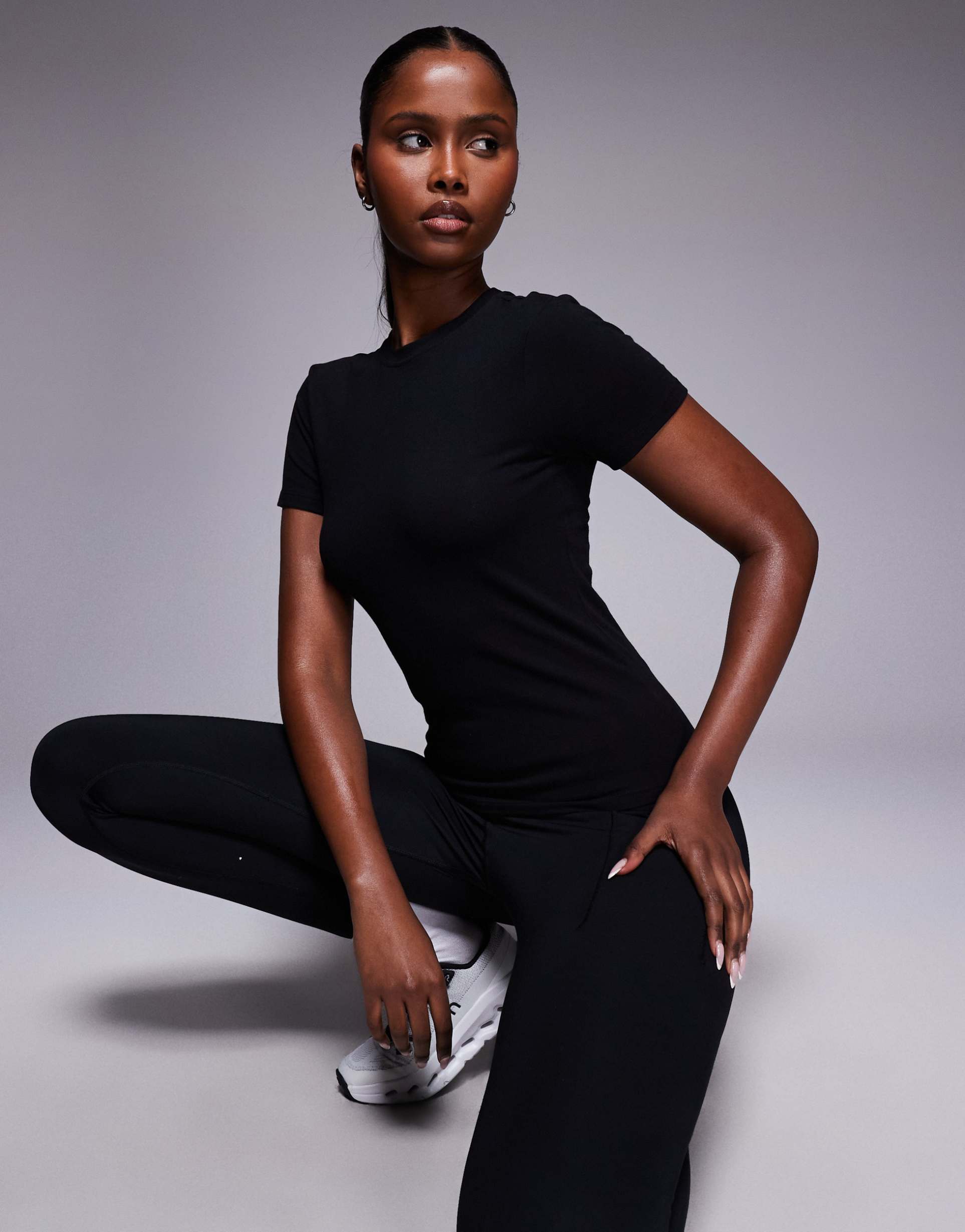 4505 fitted cotton everyday t-shirt with quick dry finish in black