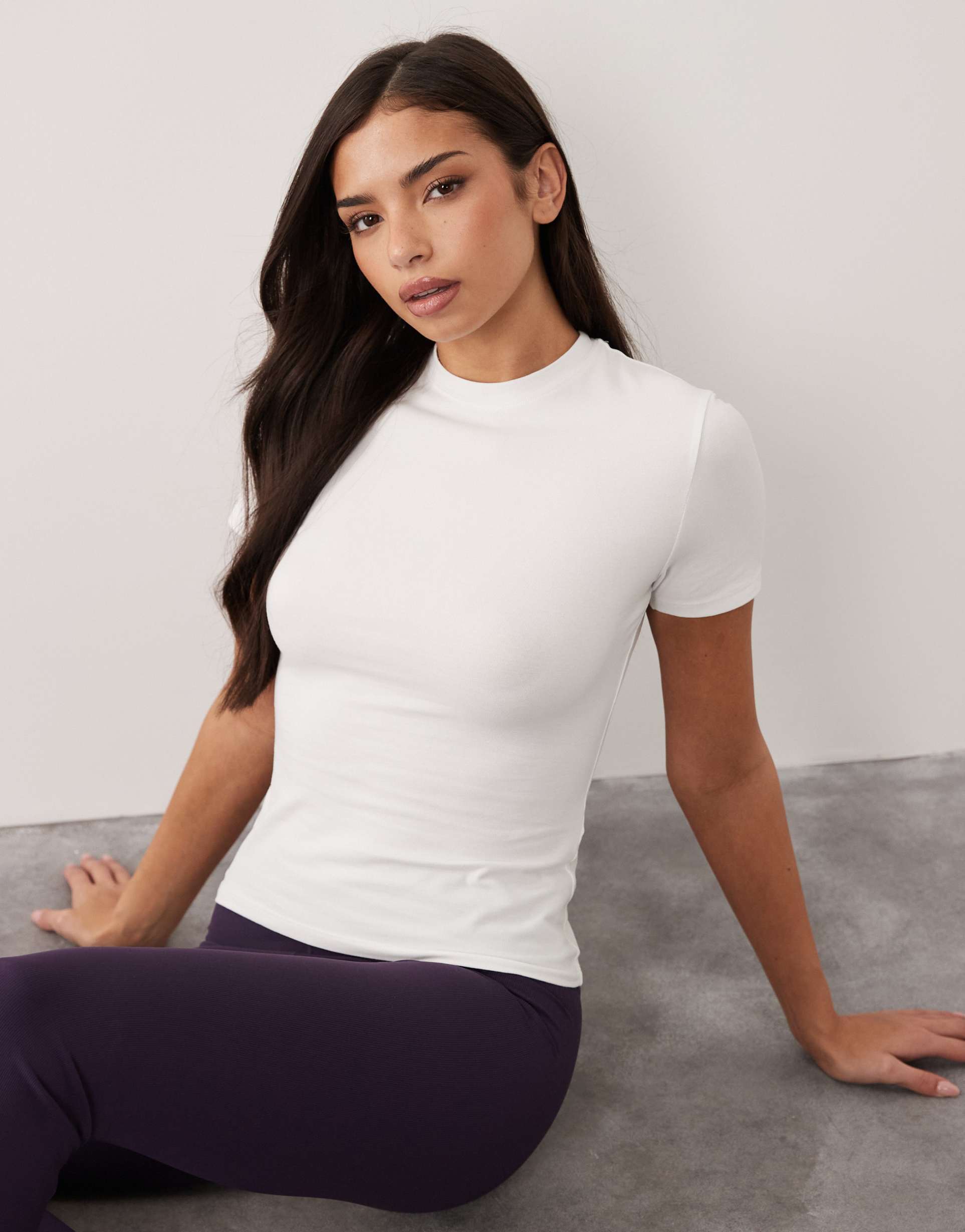 4505 fitted cotton everyday t-shirt with quick dry finish in white