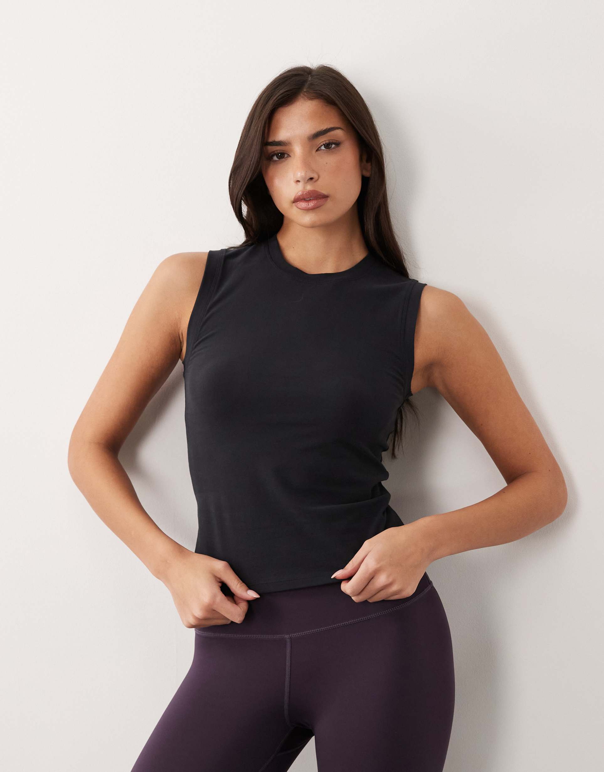 4505 fitted cotton everyday tank with quick-dry finish in black