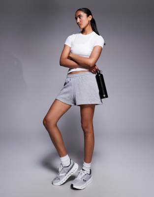 4505 Fitted Cotton Short Sleeve Everyday Tee With Quick Dry Finish In White