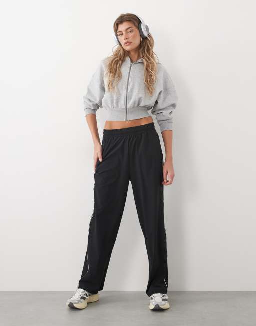 4505 gewebte Wide-Leg-Track-Jogger mit Paspeldetail in Schwarz, 3 von 5