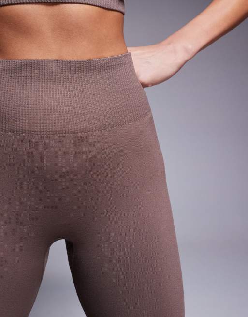 4505 - Gladde naadloze fitnesslegging met hoge taille in chocoladebruin , 3 van 5