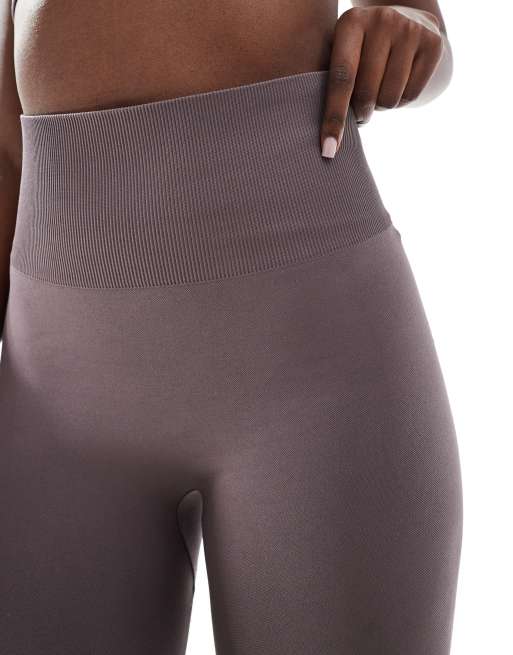 4505 – Glatte, nahtlose Sport-Leggings in Rosébraun mit hoher Taille , 4 von 5