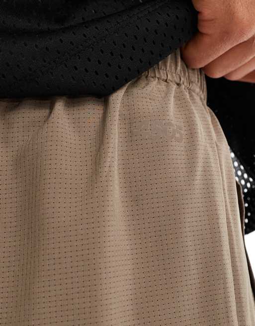 4505 - Gråbryne løbeshorts med lynlåslommer i siderne i ripstop , 3 af 5
