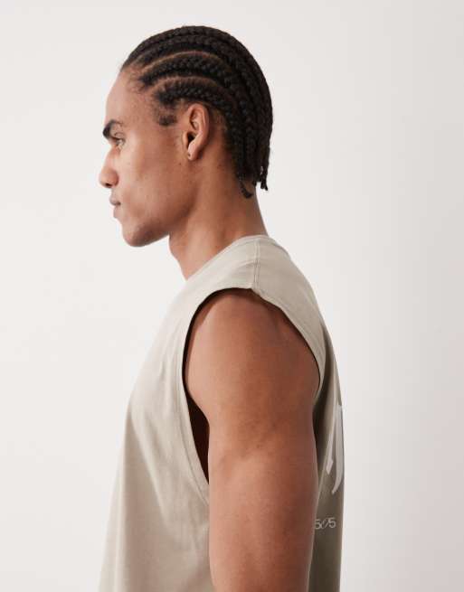 4505 - Greige oversized tanktop til vægttræning i bomuld med hurtigttørrende finish og boksegrafik, 3 af 5