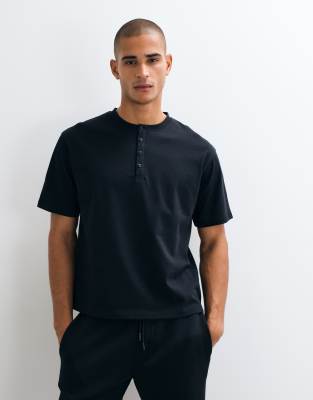 4505 Heavyweight Cotton Boxy Fit Henley T-shirt With Quick Dry Finish In Black