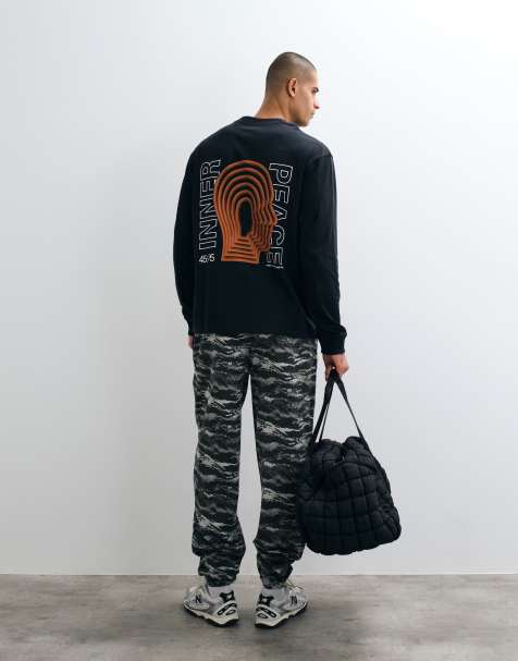 4505 heavyweight cotton oversized long sleeve t-shirt with back print in black - view 1