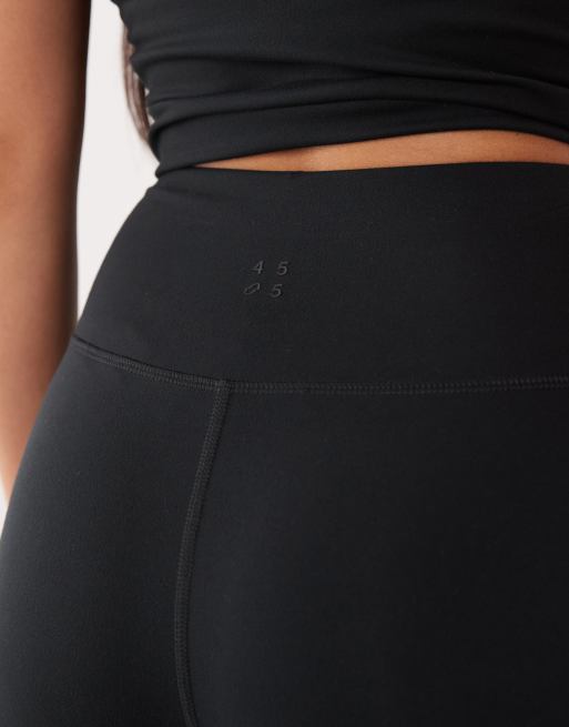 4505 Hourglass Icon soft touch high waist yoga leggings in black, 3 of 4