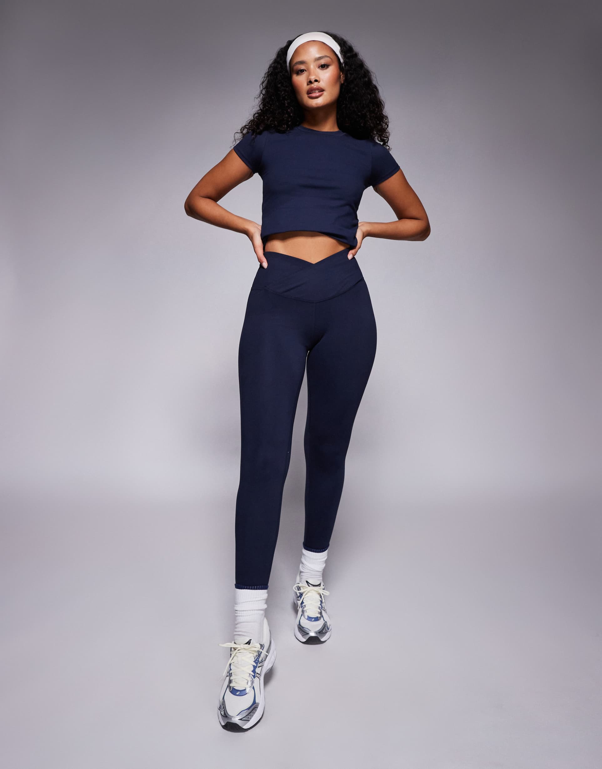 4505 hourglass icon soft touch wrap waist yoga leggings in midnight navy