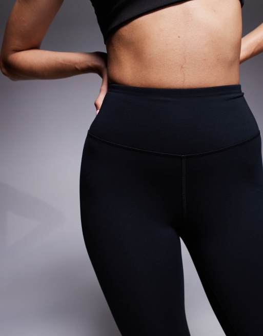 4505 – Hourglass – Icon – Svarta, mjuka yogaleggings med hög midja och utsvängd design, 4 av 5