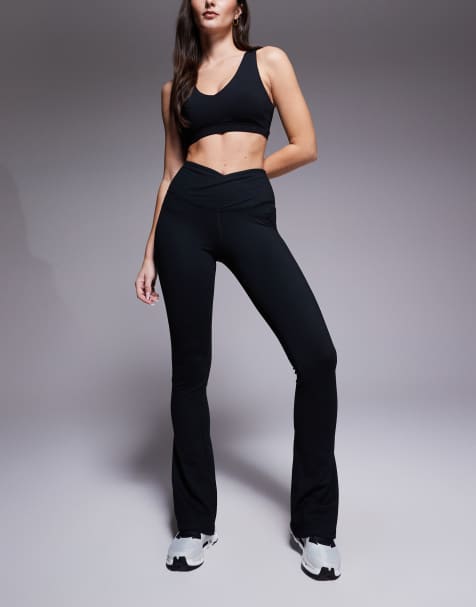 4505 Hourglass – Icon – Weiche, ausgestellte Slim Fit Yoga-Leggings in Schwarz mit Wickelbund - view 1