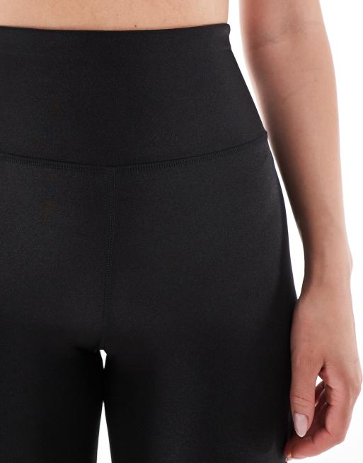 4505 – Hourglass – Leggings in hochglänzendem Schwarz mit tiefer Taille , 4 von 5