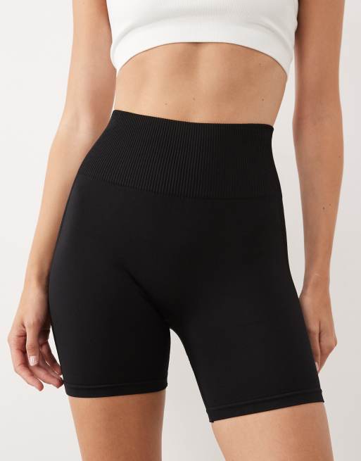 4505 Hourglass sculpting seamless 5 inch high waist booty short in black, 3 of 5