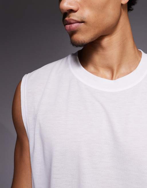 4505 - Hvid cropped tanktop i mesh med hurtigttørrende egenskaber til træning, 4 af 5